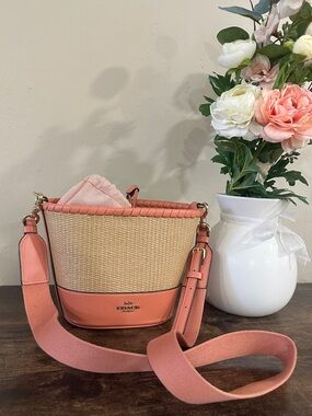 Coach Woven Straw Bucket Bag Coral Peach Leather Trim Crossbody Shoulder Bag
